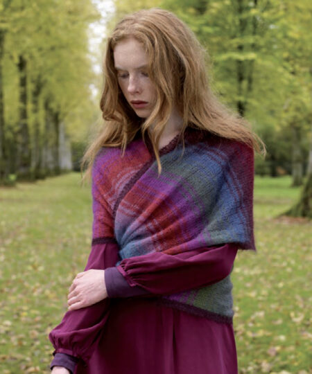 Il kidsilk haze è il filato in kid mohair e seta di Rowan Yarns che tutti i designer amano scopri tutti i modelli gratuiti