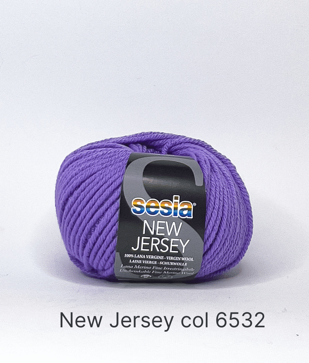 Kit Maglia: Home Design Cuscino Romantico in Lana - immagine 3