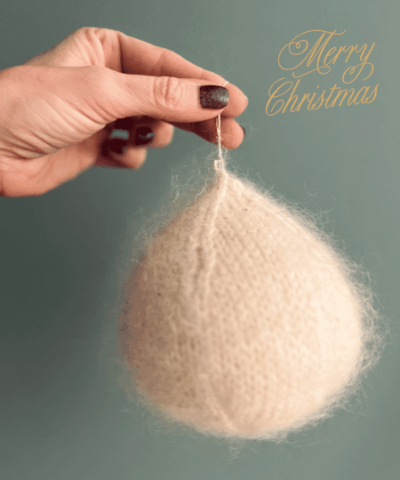 Pattern Maglia: Palla di Natale Chic