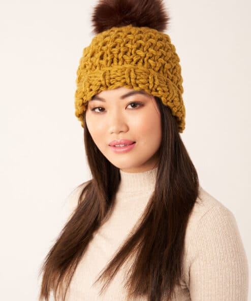Beautiful Rowan needle knitting magazine with knitting patterns designed for beginners quick and easy patterns with coarse wool