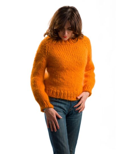 Maglione Top-Down con lana grossa con i ferri circolari modello facile e veloce