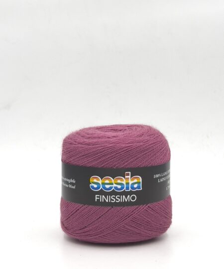 finissimo è il nuovo filato in 100% lana merino Extrafine di Manifattura sesia, filato irrestingibile totalmente made in italy da lavorare con il mohair