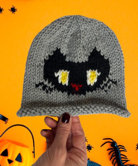 Pattern Maglia Cappellino Gatto nero schema per realizzare cappello con i ferri diritti che con i ferri circolari taglia per bimbo