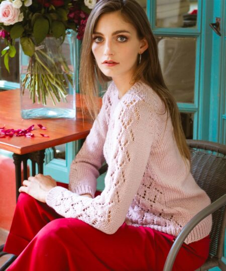 Kit Maglia Monaco un maglione semplice ma elegante realizzato con i ferri n 4,5 mm in pura lana merino sesiafilati