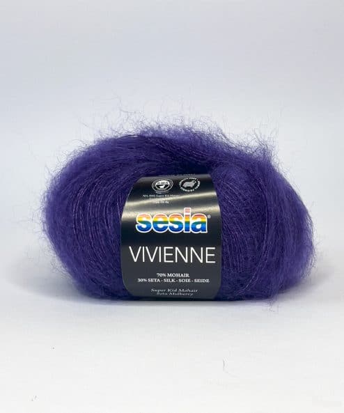 Il mohair fibra tra le più pregiate è ottenuto dalla lavorazione del pelo di capra d'Angora sesia filati ha una collezione unica