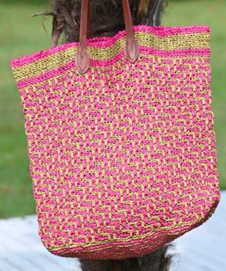 Negozio di filati on line. Kit Uncinetto Modello Uncinetto: Pattern borsa da spiaggia in rafia con filato in 100% viscosa colori vivaci