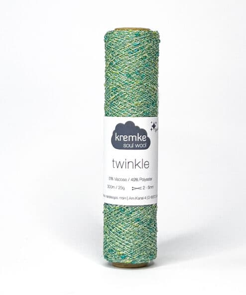 filato Lamè Twinkle Kremke Soul Wool è un filato per tutte le stagioni luminoso e morbido puoi lavorarlo all'uncinetto o ferri