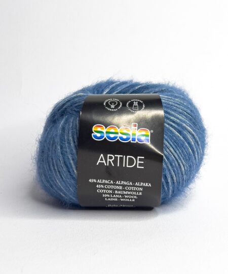 Artide è un gomitolo in alpaca e lana di Sesia Filati soffice e caldo ideale per lavori ai ferri a maglia e uncinetto