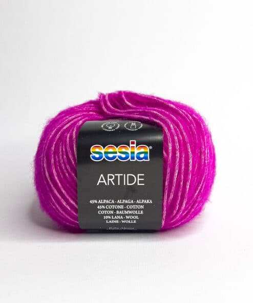 Artide is a soft and warm alpaca and wool ball of yarn from Sesia Yarns ideal for knitting and crochet needlework
