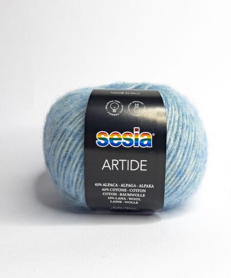 Artide è un gomitolo in alpaca e lana di Sesia Filati soffice e caldo ideale per lavori ai ferri a maglia e uncinetto
