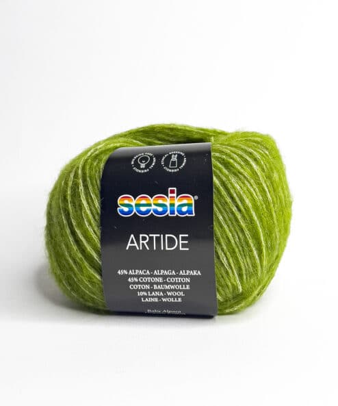 Artide is a soft and warm alpaca and wool ball of yarn from Sesia Yarns ideal for knitting and crochet needlework