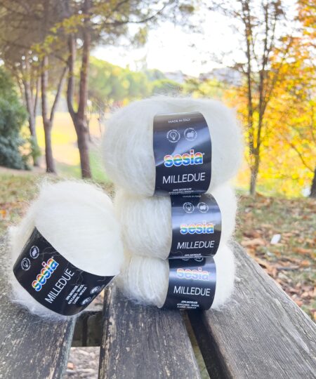 Pattern per principianti ai ferri e all'uncinetto per realizzare maglie sciarpe scialli