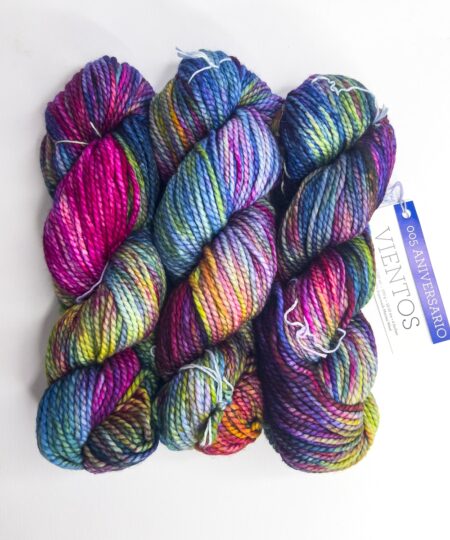 nuovo filato della collezione stagione autunno inverno di malabrigo yarn Vientos è un filato tinto a mano in 100% lana merino superwash