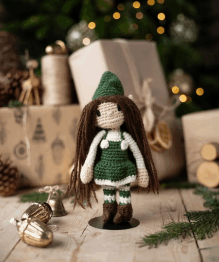 Elfie Doll è un Kit Amigurumi con Filati Toft un regalo ideale per gli amanti dell'uncinetto anche per i principianti e esperti