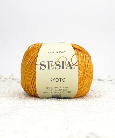 Kyoto è il nuovo filato di sesia filati in cotone e sta, filato made in italy ideale per capi estivi come scialli, top all'uncinetto e ferri