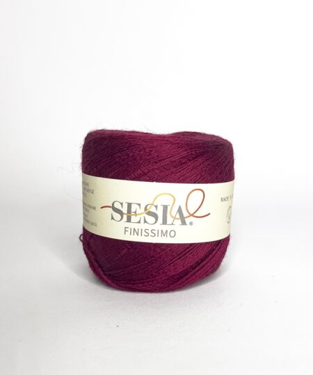 finissimo è il nuovo filato in 100% lana merino Extrafine di Manifattura sesia, filato irrestingibile totalmente made in italy da lavorare con il mohair